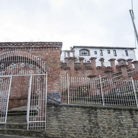 B&B I Colori Dell'Arcobaleno Belvedere Langhe Exterior photo