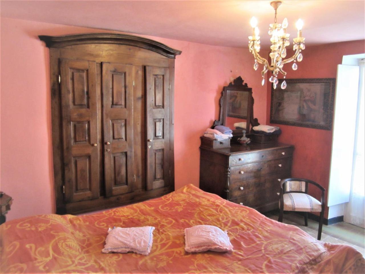 B&B I Colori Dell'Arcobaleno Belvedere Langhe Exterior photo